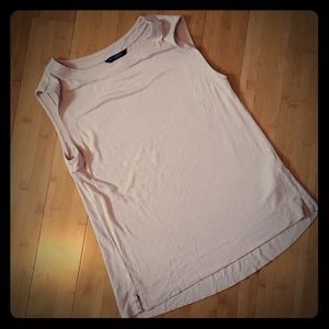 Banana Republic Light pink sleeveless top